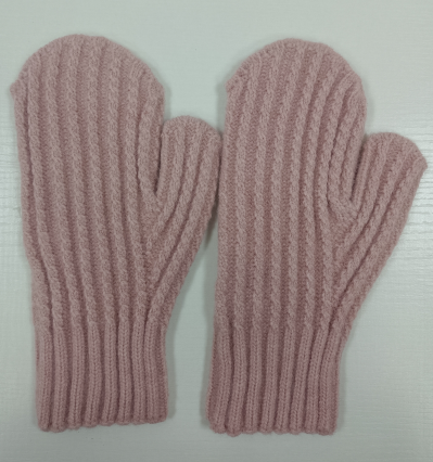 52%Acrylic&20%Polyester&28%Nylon Gloves